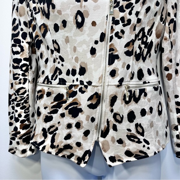 Chico's 1 Moto Asymmetrical Zip Front Blazer Jacket in Beige Leopard Print - Picture 7 of 15